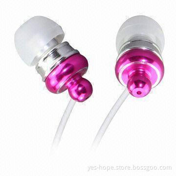 Retractable Earphones with Digital Stereo Sound and 3.5mm Stereo Plug, Available in Various Colors
